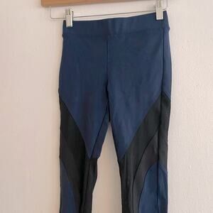 Koral Blue & Black Mesh Workout Active Leggings Size XS - buttery soft!